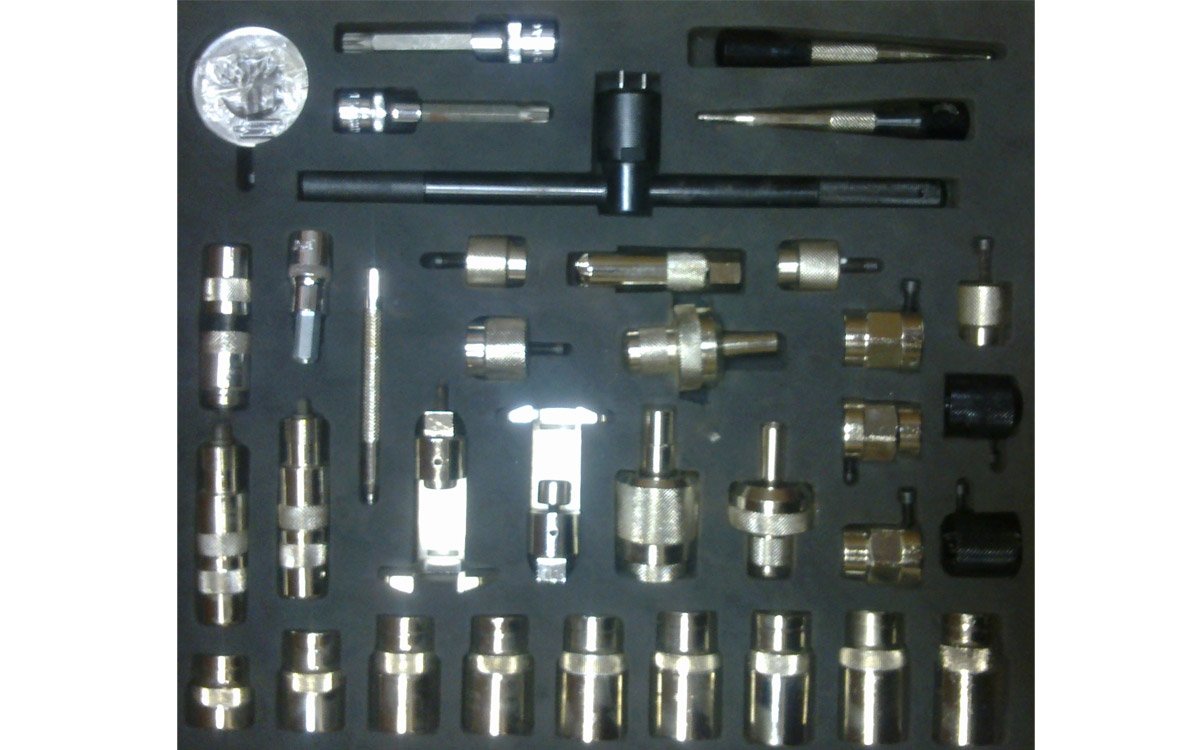 Набір інструментів та пристроїв для ремонту CR форсунок BOSCH, DENSO